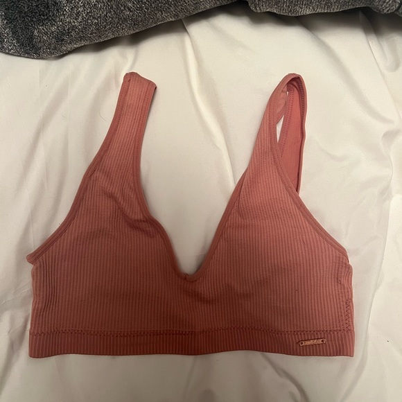 Bundle of sports bras - Picture 2 of 7